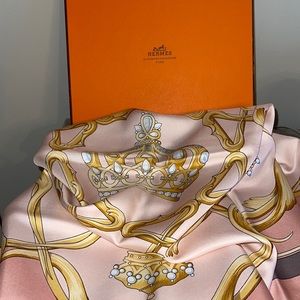Hermes Scarf 34”x34”